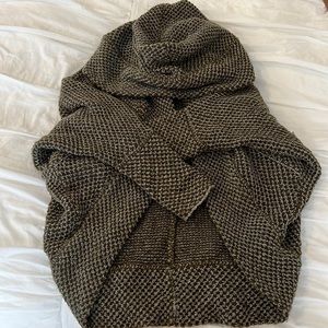 Green/Brown Free People Sweater, size XS, has pockets and a hood
